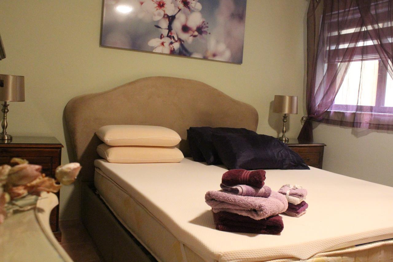 Appartamento South Pacific Flat 2 Marsaskala Esterno foto
