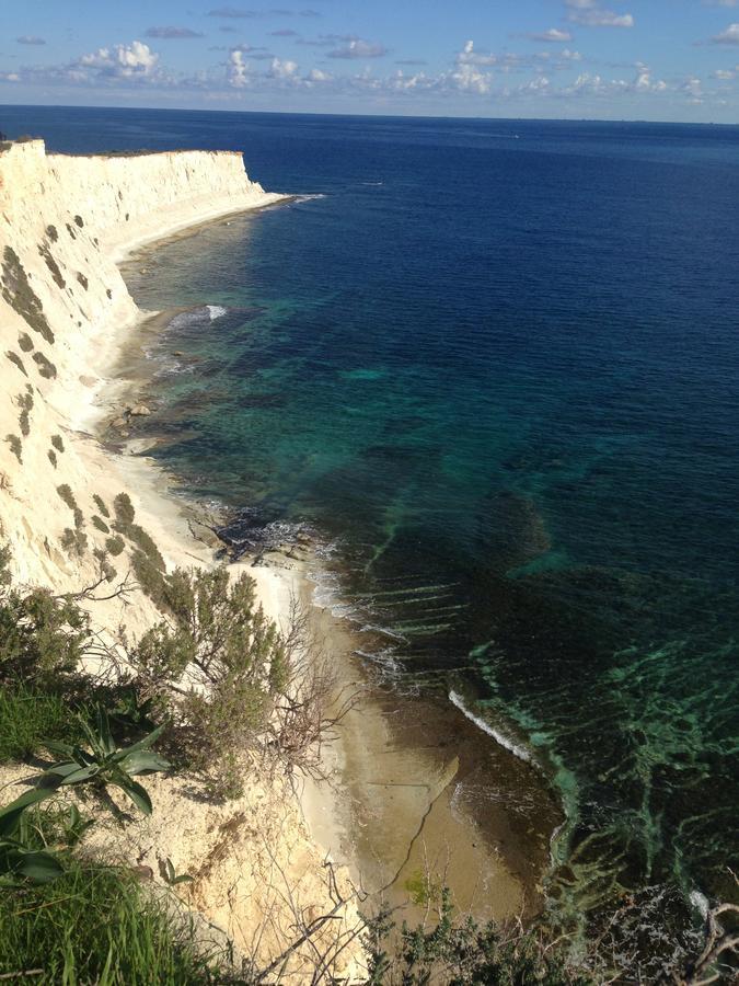Appartamento South Pacific Flat 2 Marsaskala Esterno foto